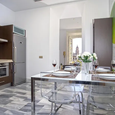 Apartment -malagasunapts-merced Square Picasso Dream